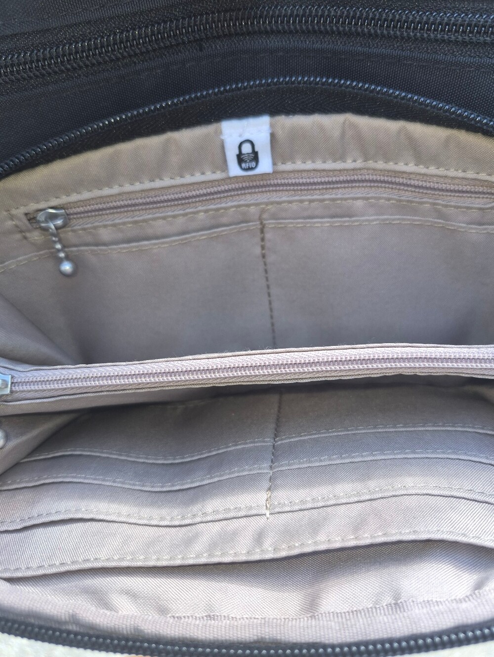 Baggallini Black Crossbody Bag with Silver Hardware - Picture 5 of 7